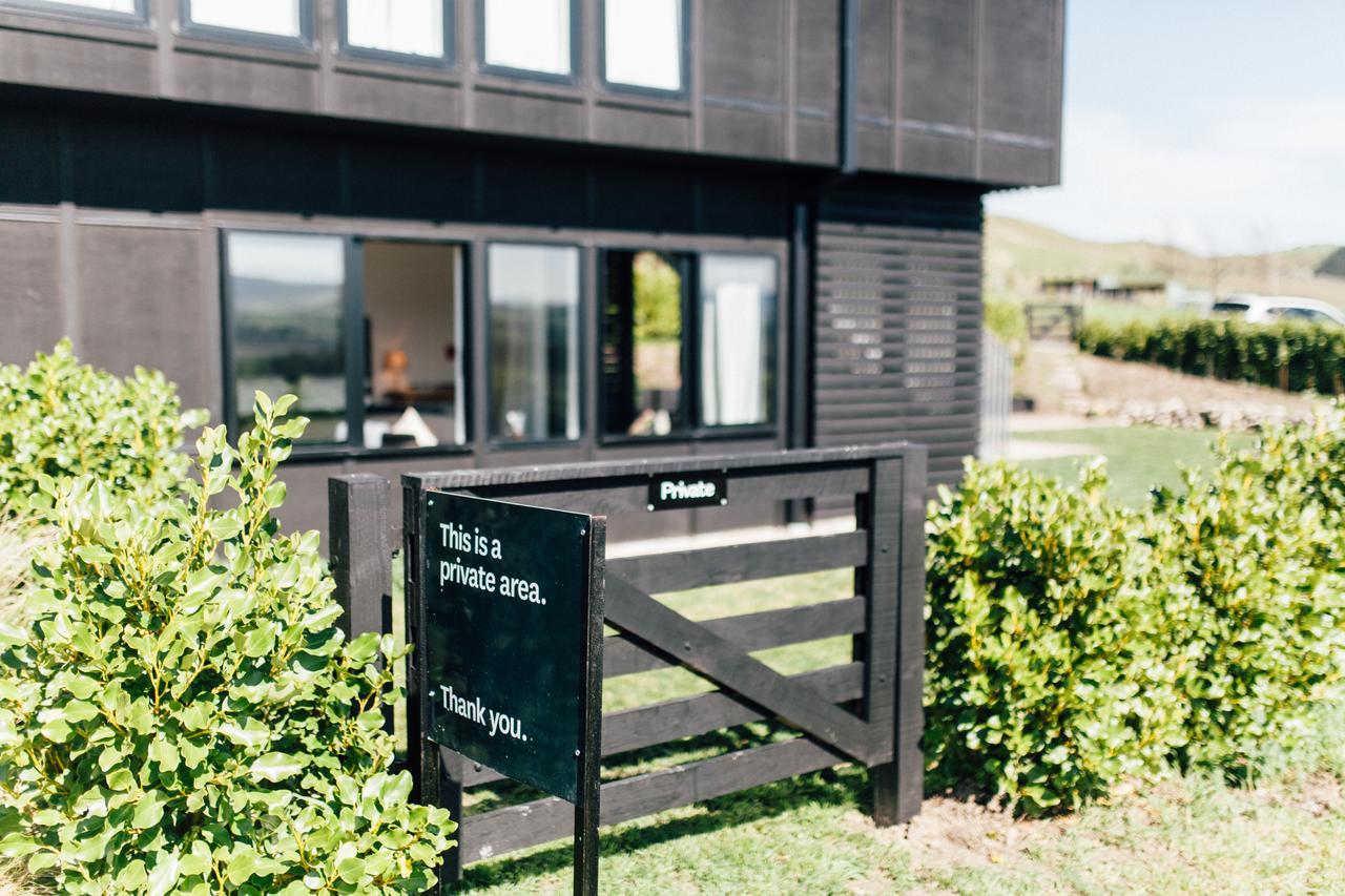 Black Estate B & B Waipara エクステリア 写真